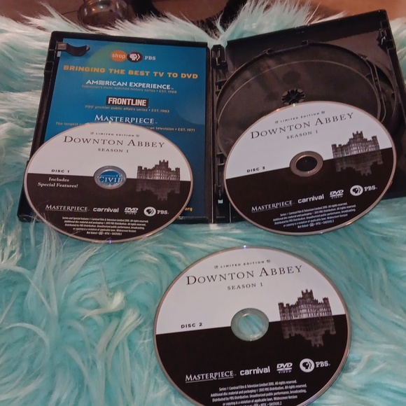 Downtown Abbey season 1 DVD like new Downtown Abbey - Picture 3 of 7